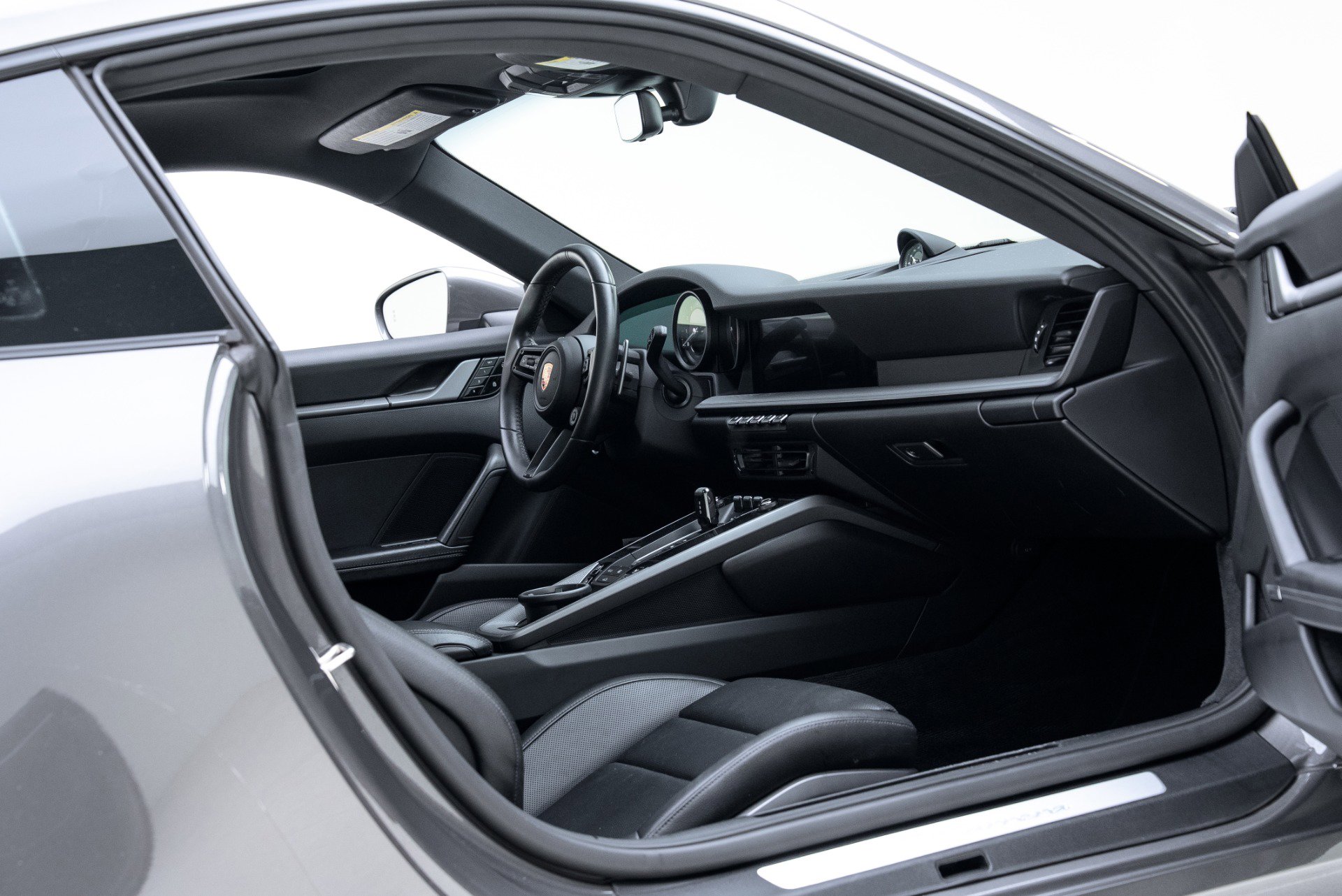 Used 2020 Porsche 911 Carrera RWD image 28
