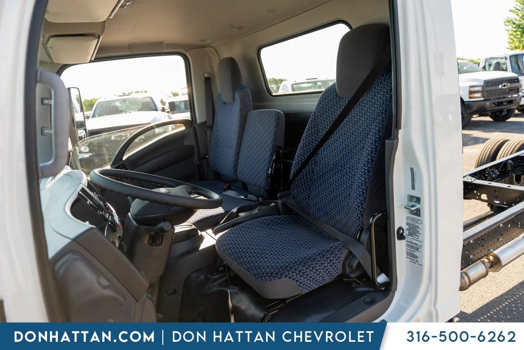 New 2025 Chevrolet Low Cab Forward RWD image 5