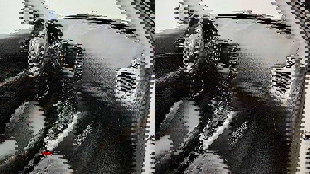 Used 2018 Jeep Compass Latitude w/ Popular Equipment Group image 26