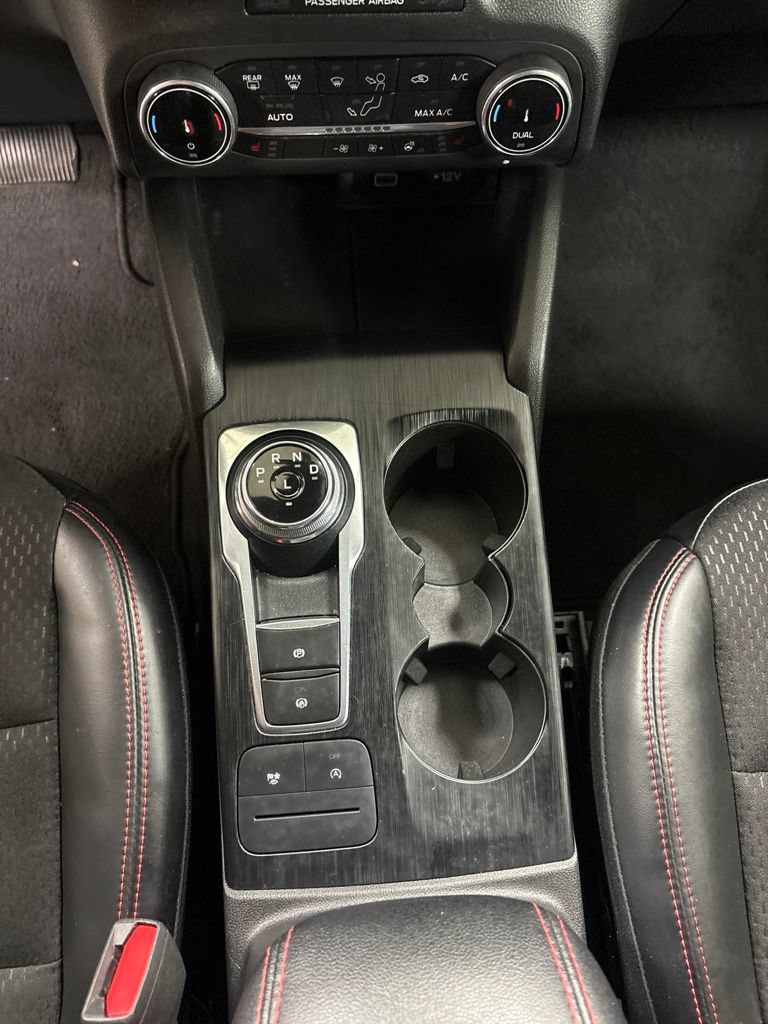 Used 2025 Ford Escape ST-Line Select AWD/4WD image 14