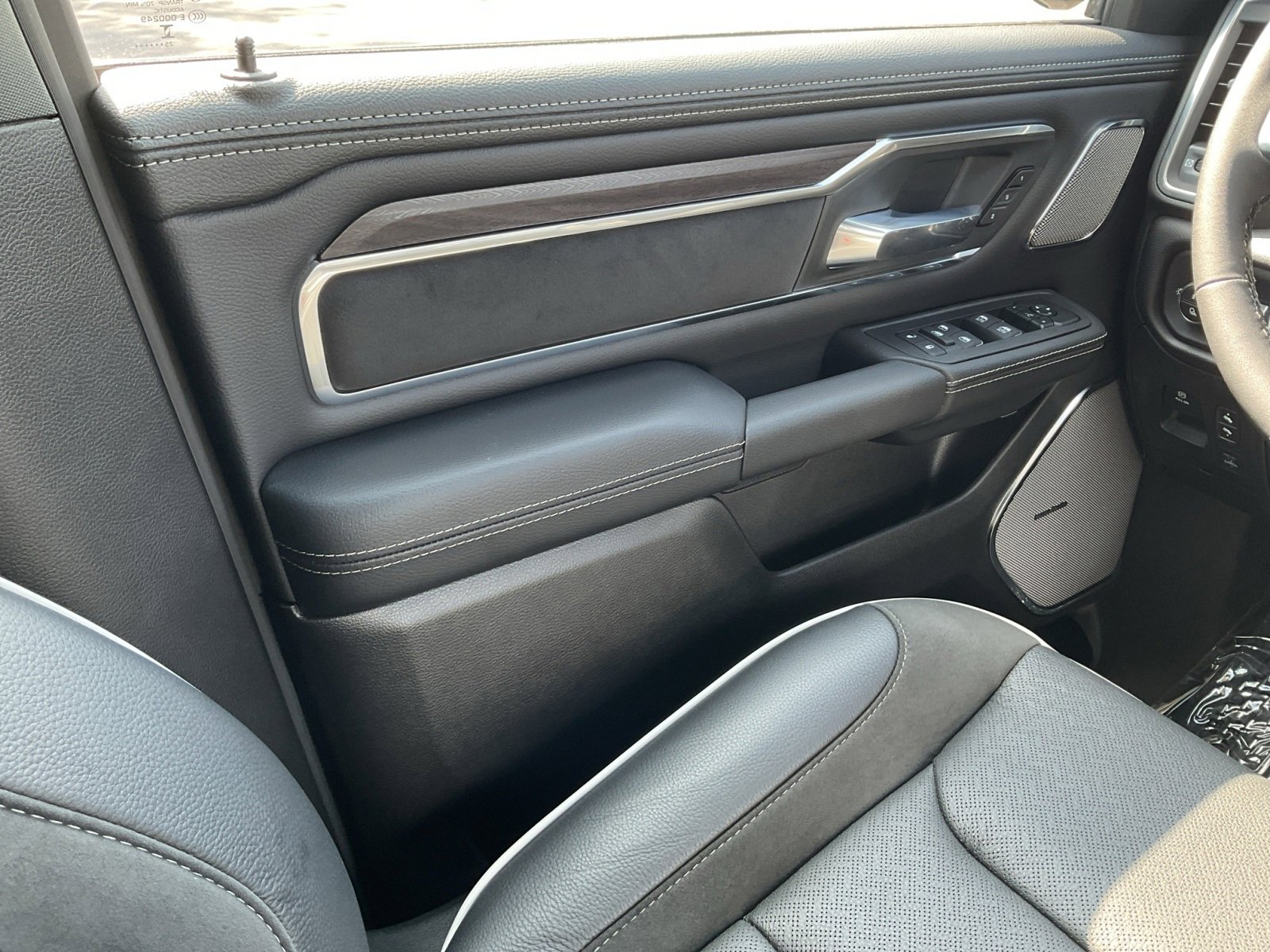 New 2026 RAM 1500 Laramie w/ Night Edition image 16