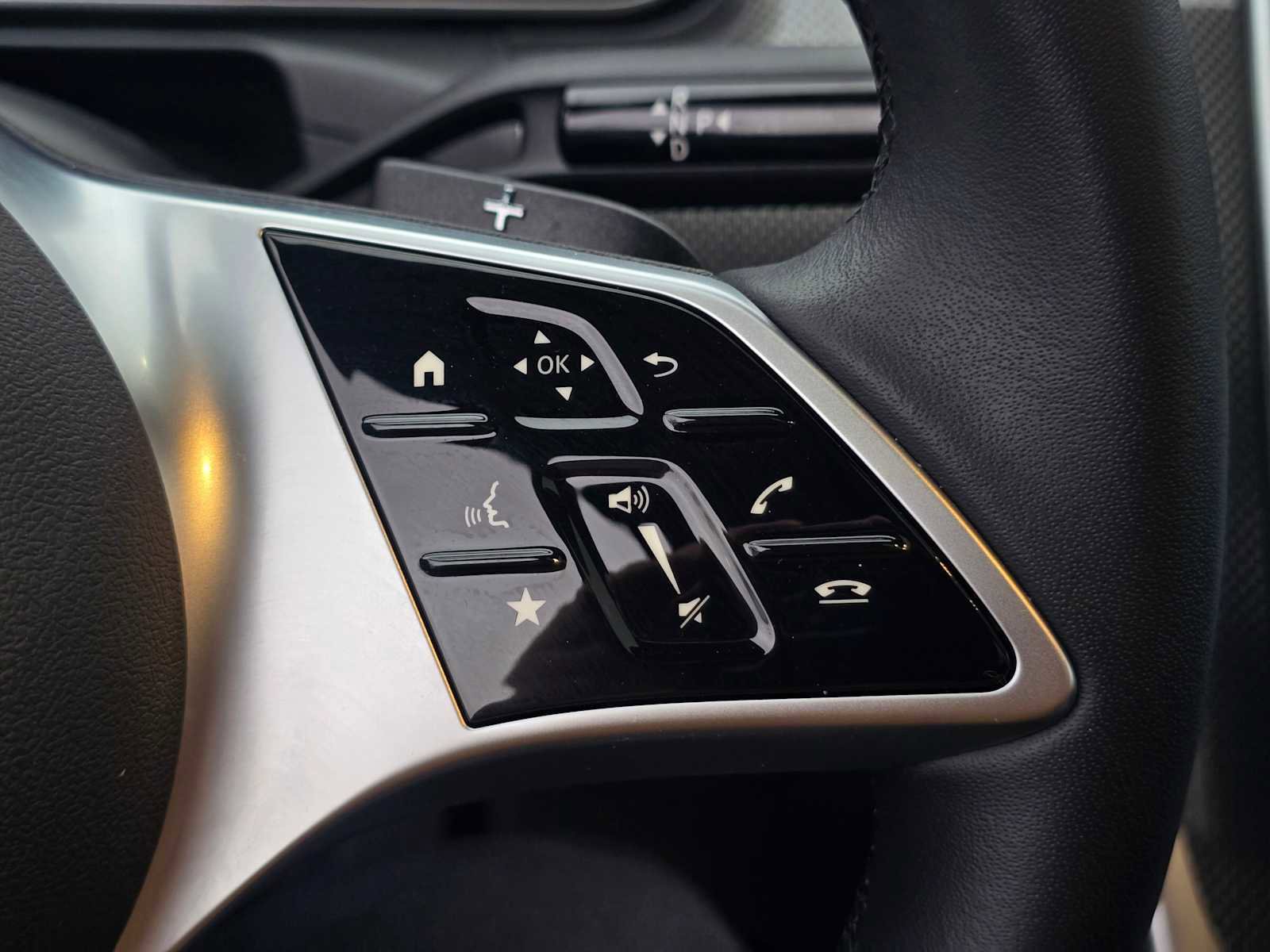 Used 2025 Mercedes-Benz C 300 C 300 image 34