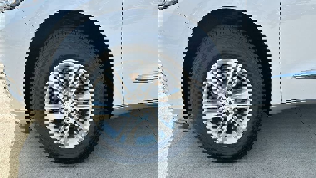 Certified 2021 Buick Enclave Essence w/ Sound and Sites Package image 35