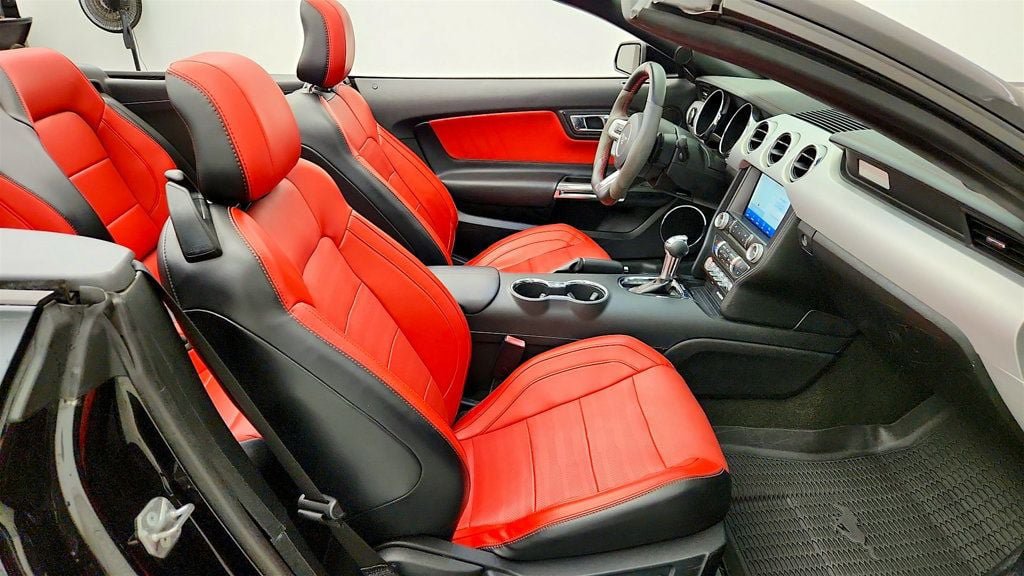 Used 2016 Ford Mustang GT Premium w/ Equipment Group 401A RWD image 24