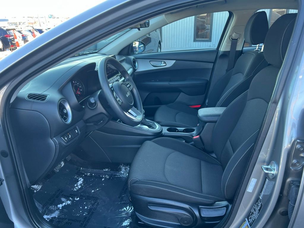 Used 2024 Kia Forte LXS w/ LXS Technology Package image 9