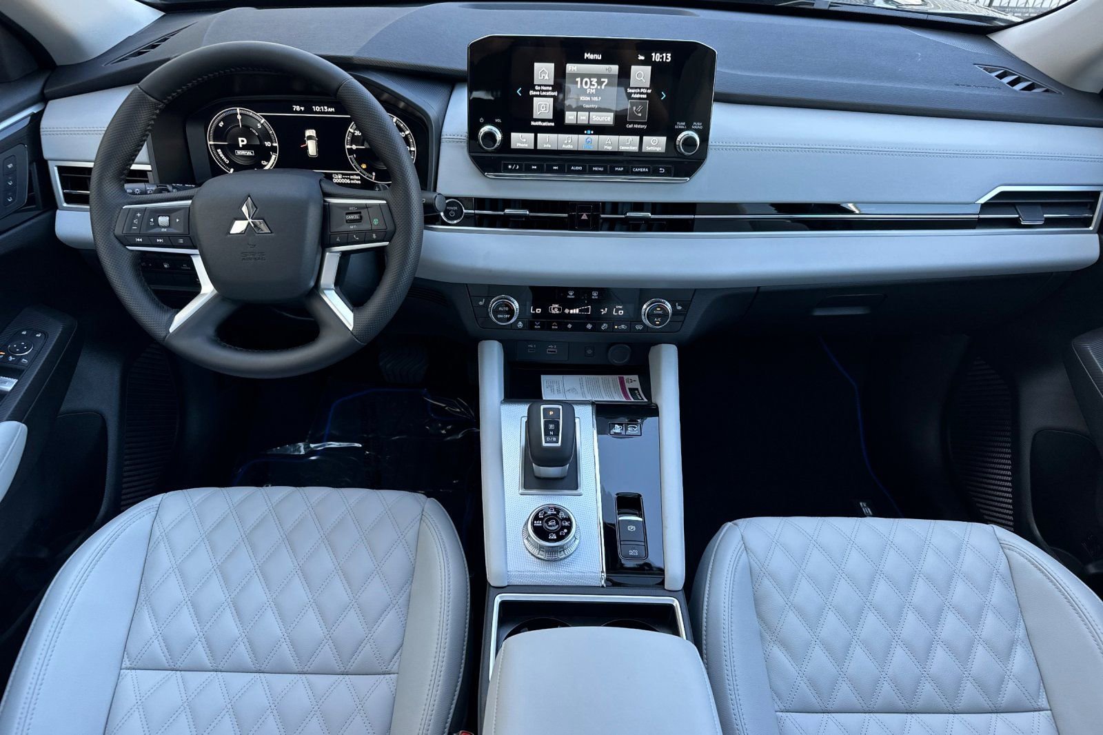 New 2025 Mitsubishi Outlander SEL image 12