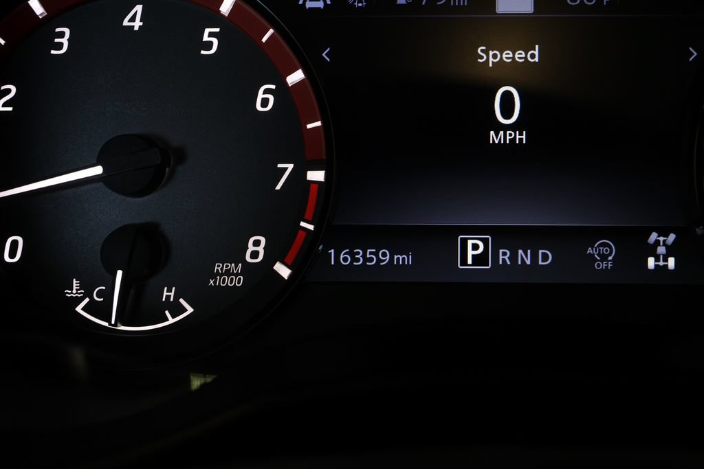Used 2025 Nissan Frontier PRO-4X w/ Pro Premium Package AWD/4WD image 33