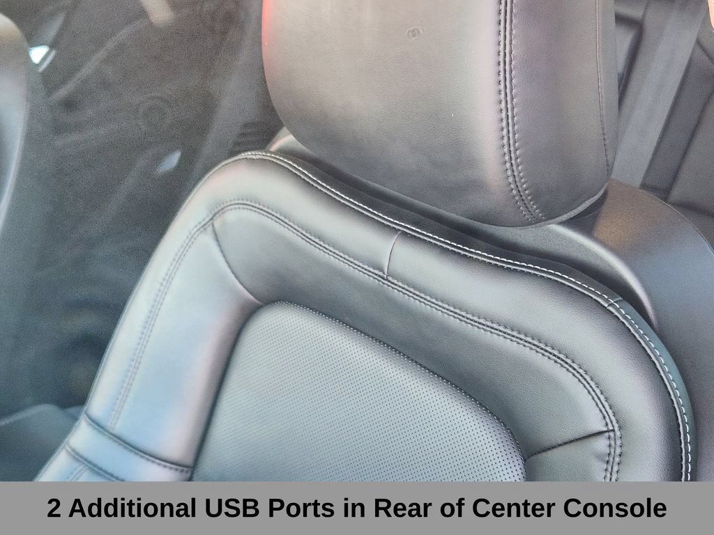 Used 2025 Lincoln Corsair AWD w/ Equipment Group 101A image 18