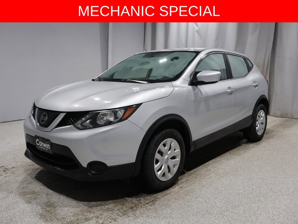 Used 2019 Nissan Rogue Sport S image 14