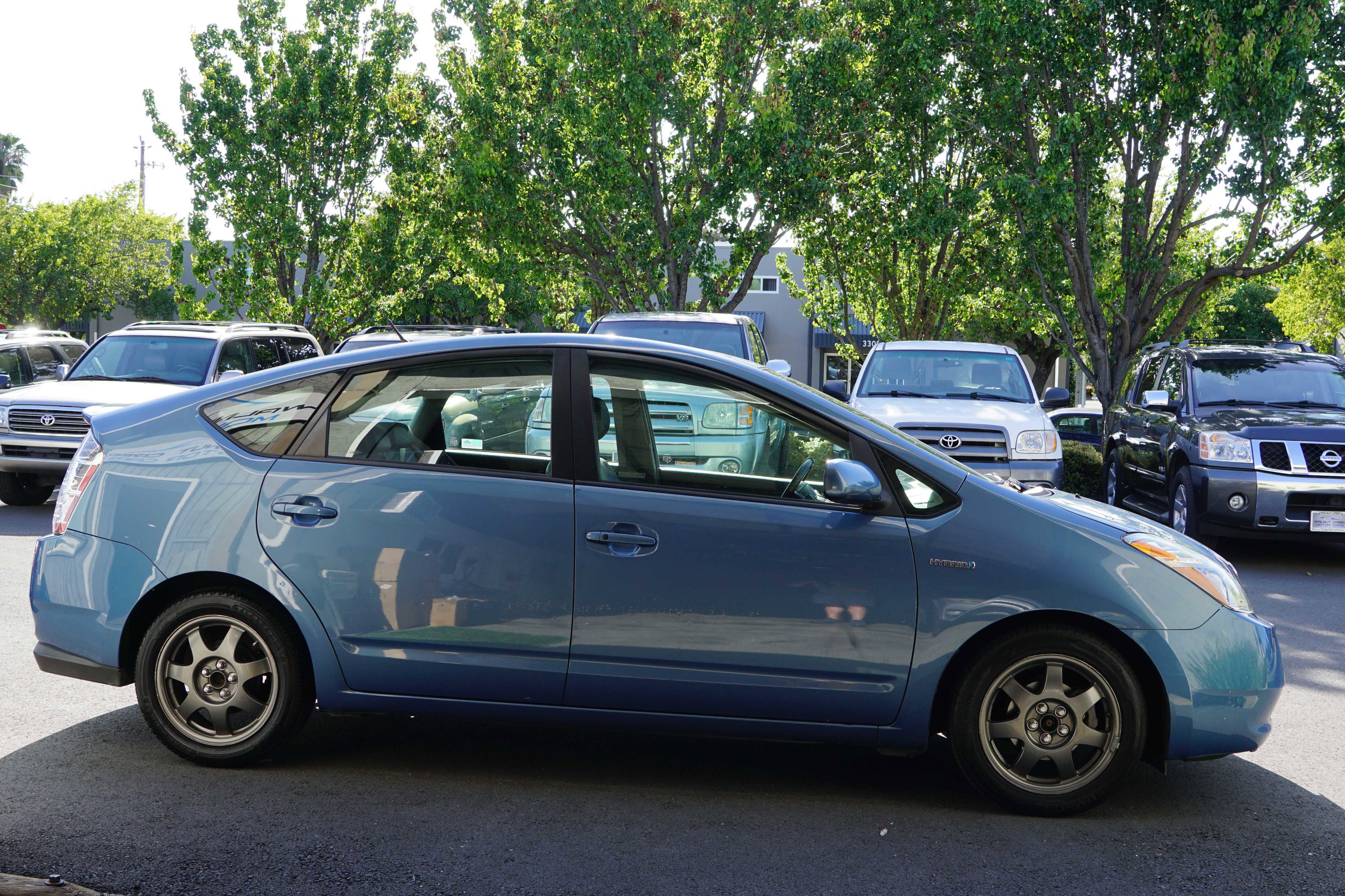 Used 2009 Toyota Prius Touring FWD image 10
