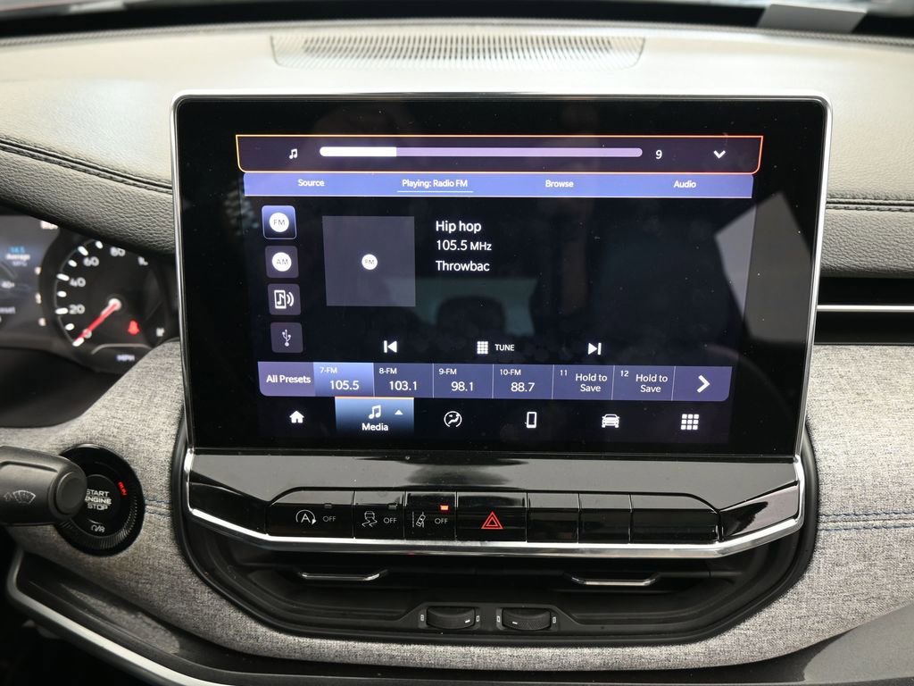 Used 2022 Jeep Compass Latitude w/ Sun and Sound Group image 24