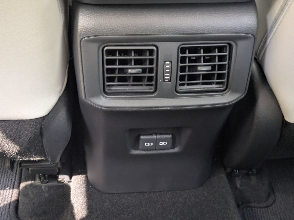 Used 2023 Toyota RAV4 XLE Premium AWD/4WD image 33