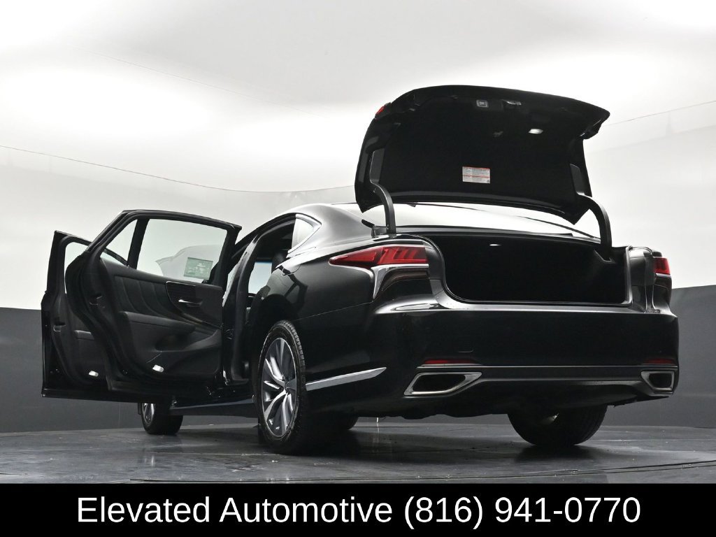 Used 2018 Lexus LS 500 AWD w/ Accessory Package (Z2) image 37