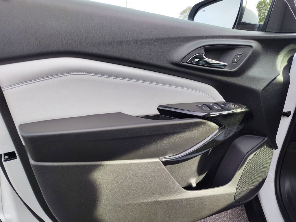 New 2026 Chevrolet Trax LT image 11