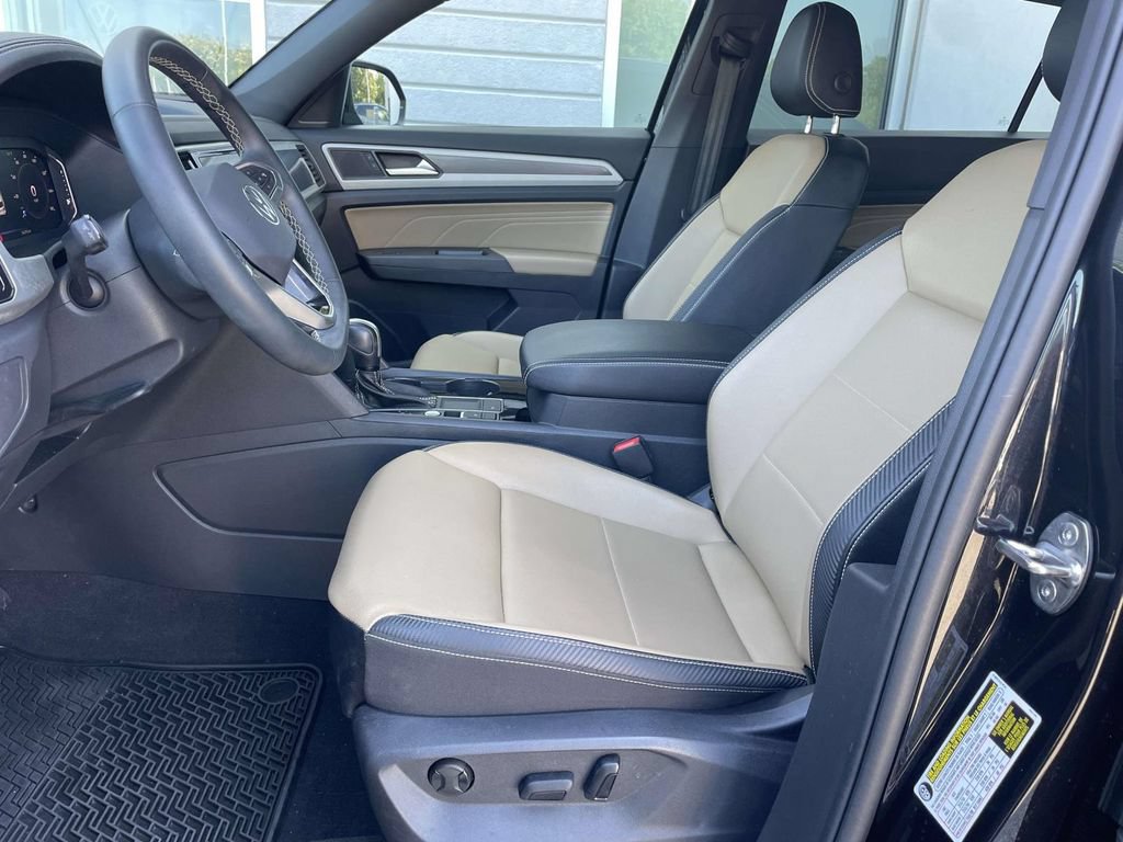 Certified 2022 Volkswagen Atlas Cross Sport SE FWD image 14