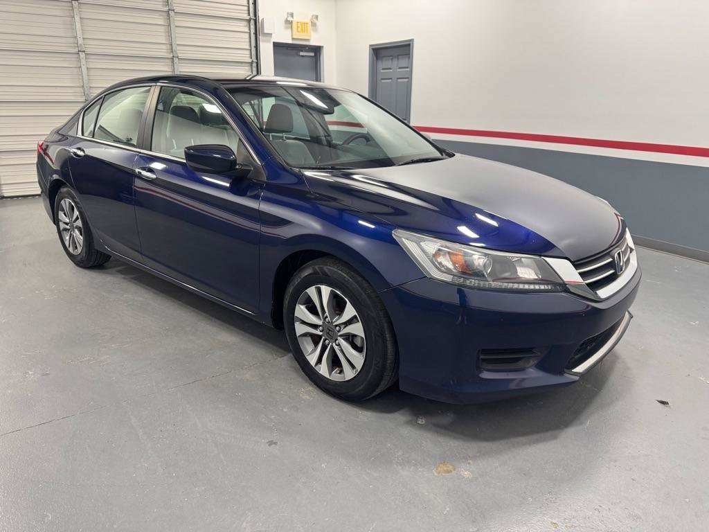 Used 2013 Honda Accord LX image 2