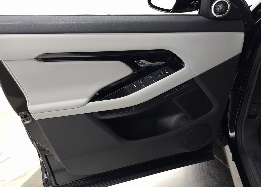 Certified 2026 Land Rover Range Rover Evoque S AWD/4WD image 17