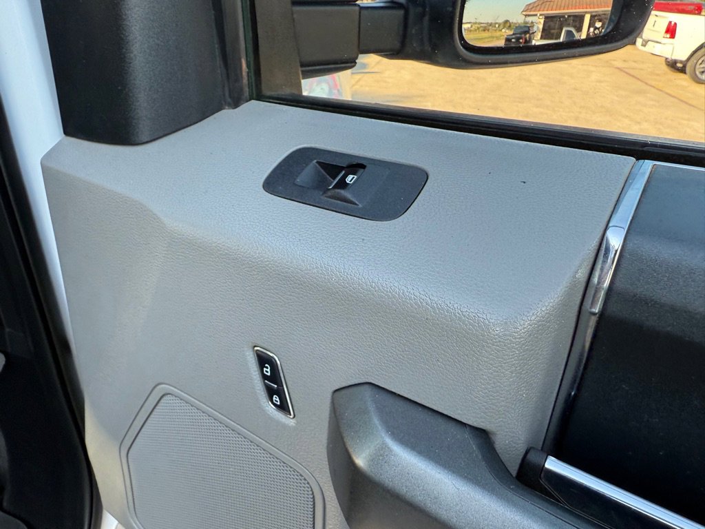 Used 2017 Ford F250 XLT AWD/4WD image 23