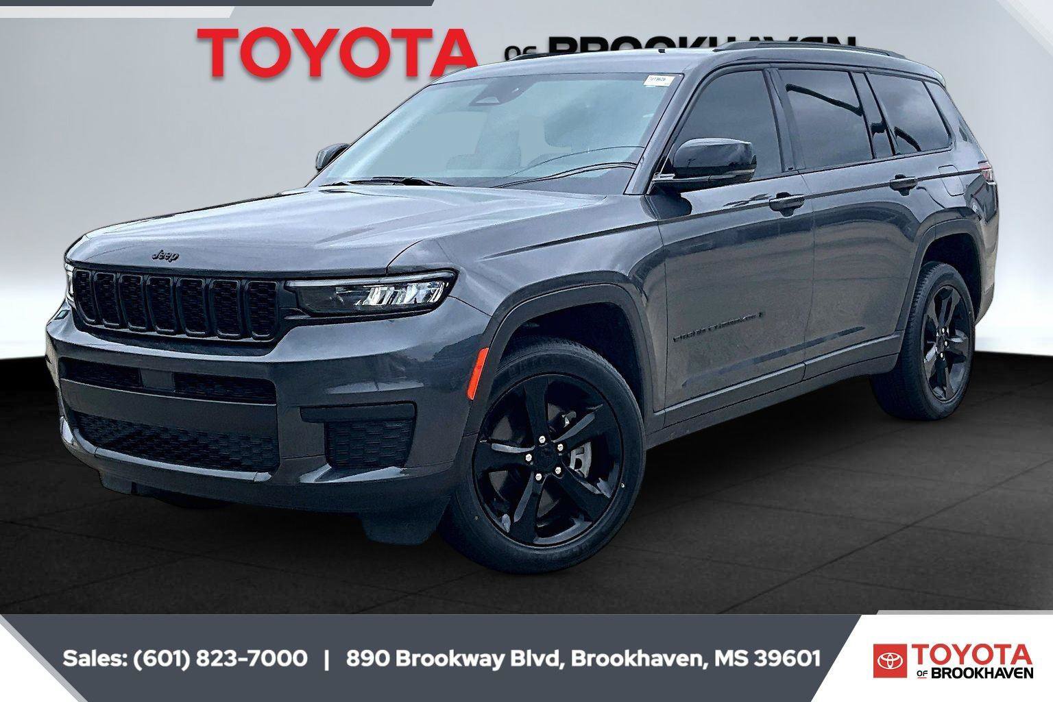 Used 2023 Jeep Grand Cherokee L Laredo AWD/4WD image 10