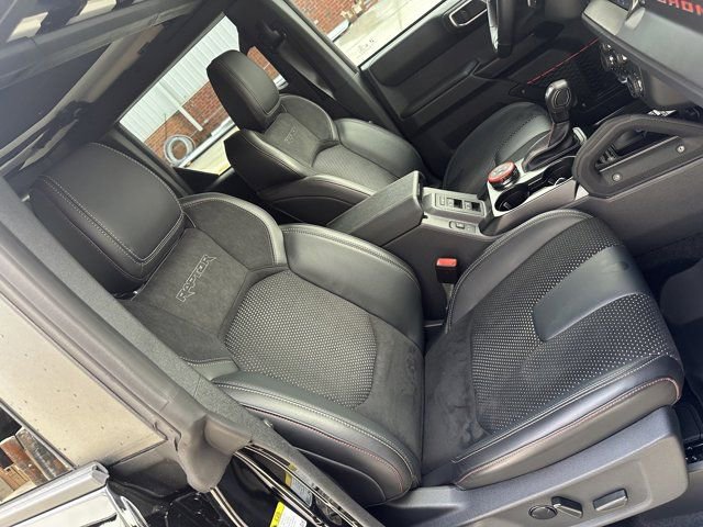 Used 2025 Ford Bronco Raptor image 35