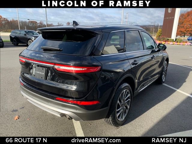 Used 2022 Lincoln Corsair AWD w/ Equipment Group 101A image 7