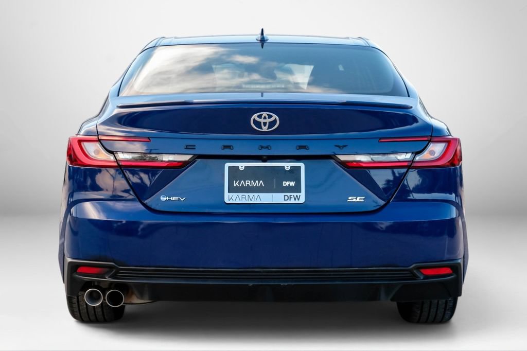 Used 2025 Toyota Camry SE FWD image 7