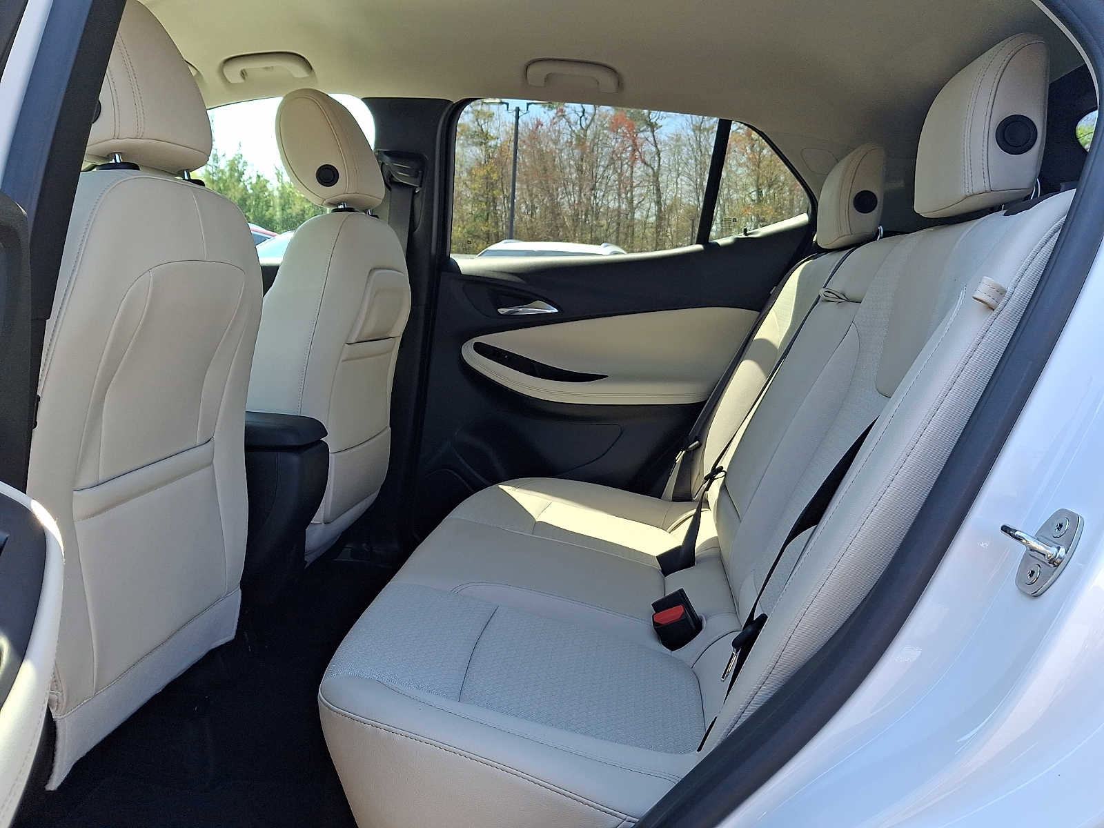 Certified 2023 Buick Encore GX Select AWD/4WD image 12