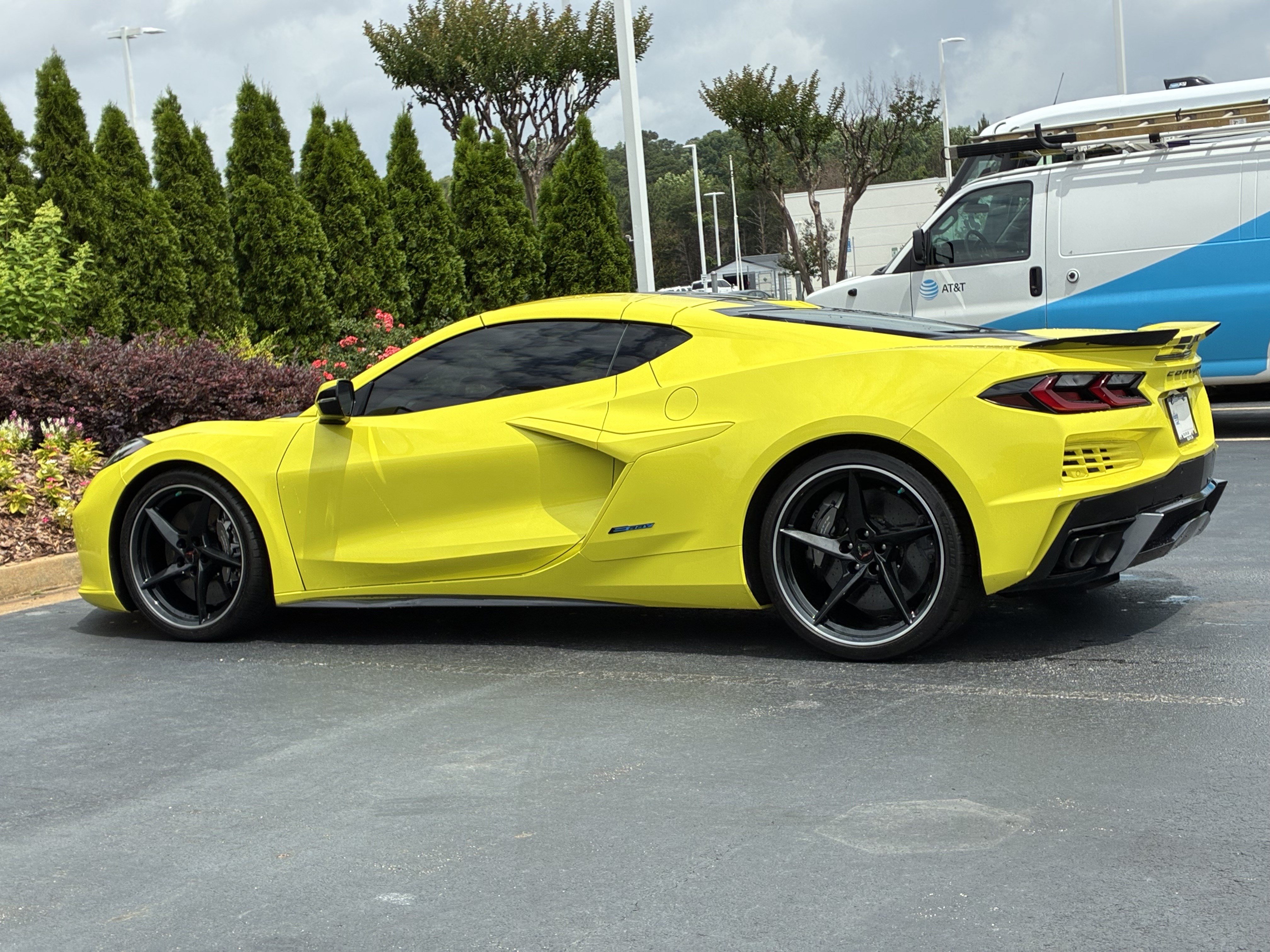 Used 2024 Chevrolet Corvette E-Ray w/ Stealth Interior Trim Package AWD/4WD image 9
