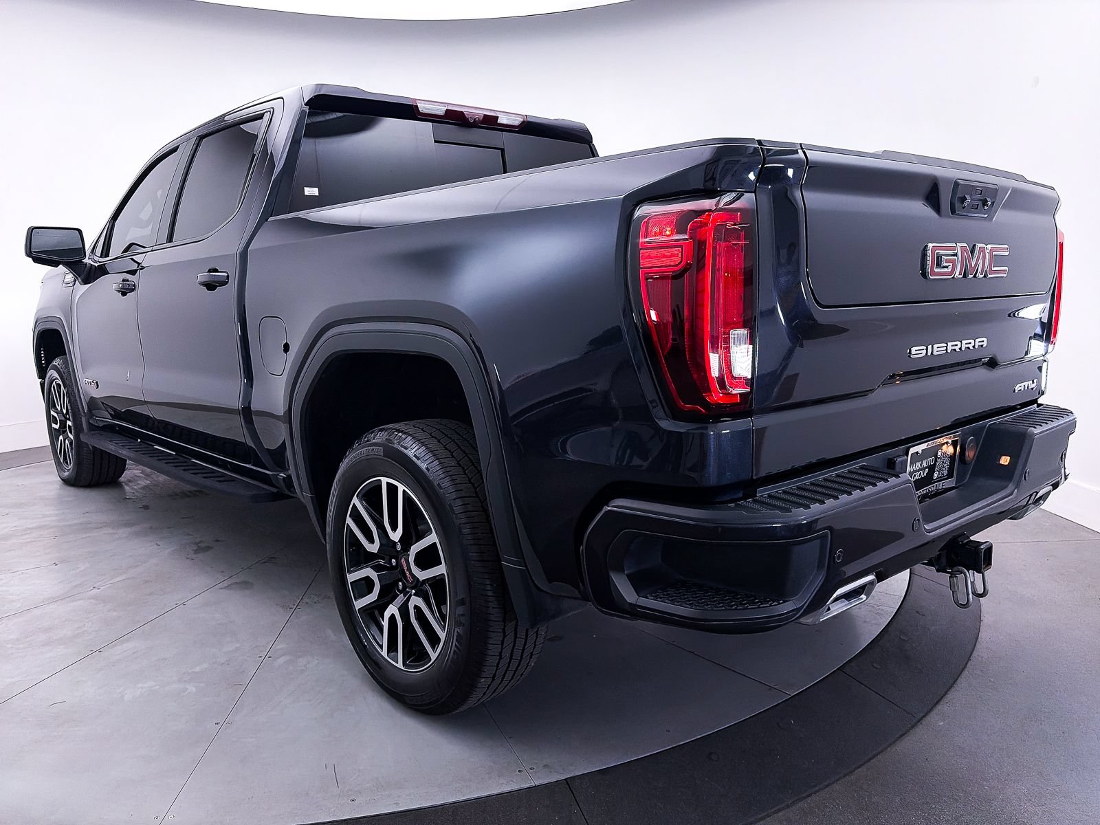 Used 2023 GMC Sierra 1500 AT4 w/ AT4 Premium Package AWD/4WD image 15