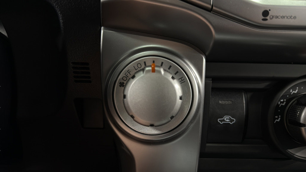 Used 2014 Toyota 4Runner SR5 Premium image 33