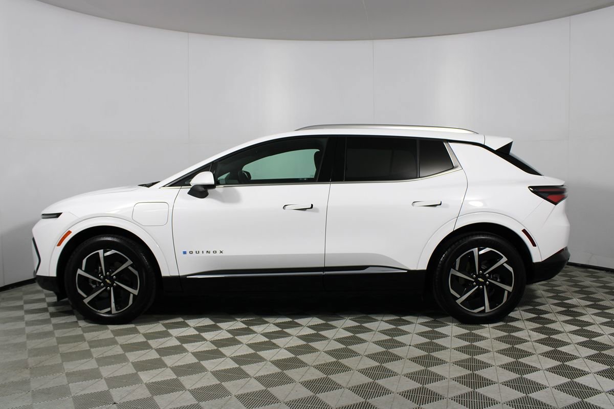 Used 2024 Chevrolet Equinox EV LT image 32