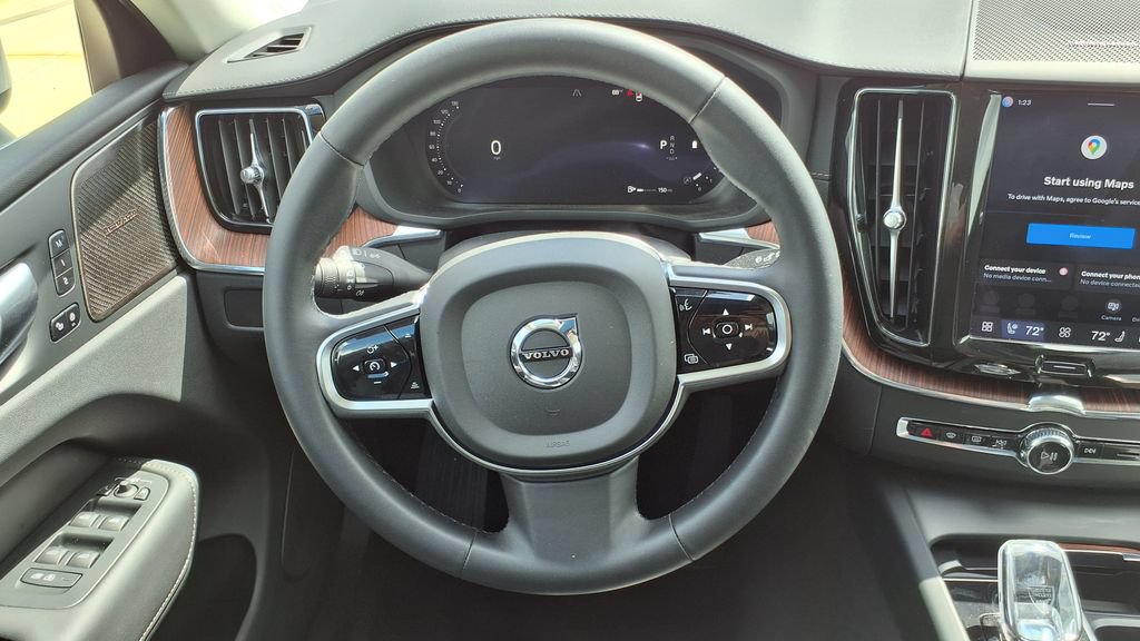 Certified 2023 Volvo XC60 B5 Ultimate w/ Climate Package FWD image 25