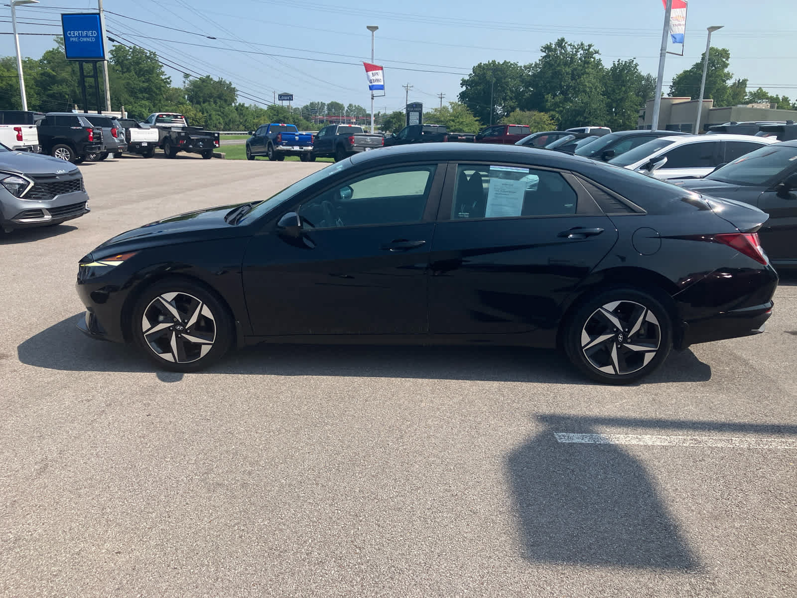 Used 2023 Hyundai Elantra SEL w/ Convenience Package FWD image 4