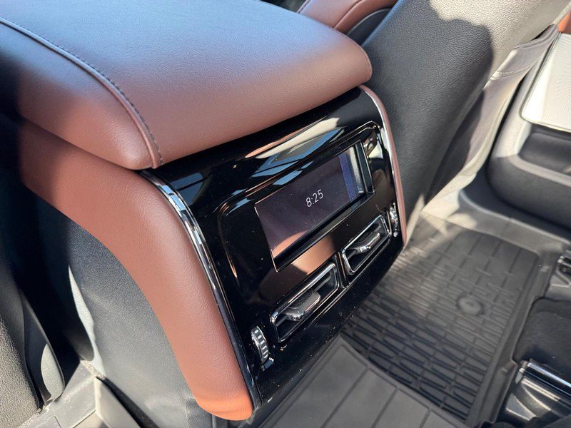 Certified 2025 Lincoln Aviator Reserve w/ Equipment Group 201A AWD/4WD image 12