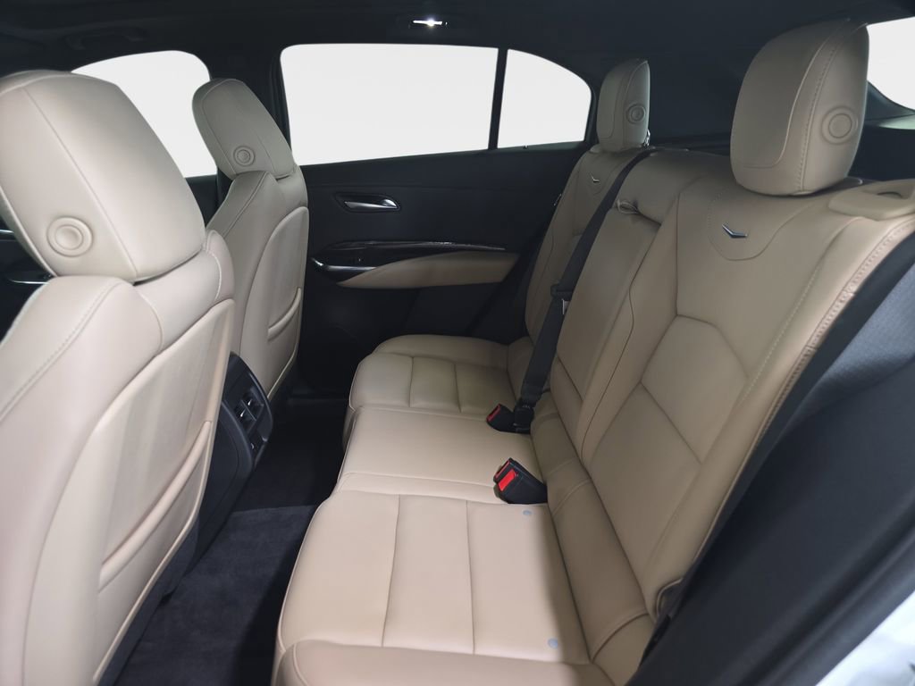 Used 2025 Cadillac XT4 Premium Luxury w/ Technology Package image 14