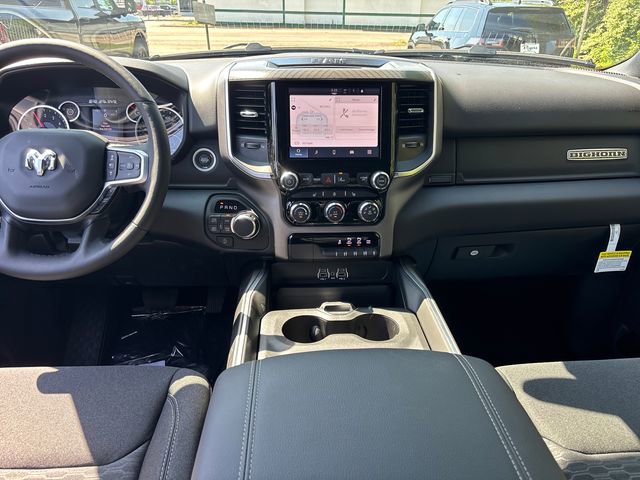 New 2026 RAM 1500 4x4 Crew Cab image 9