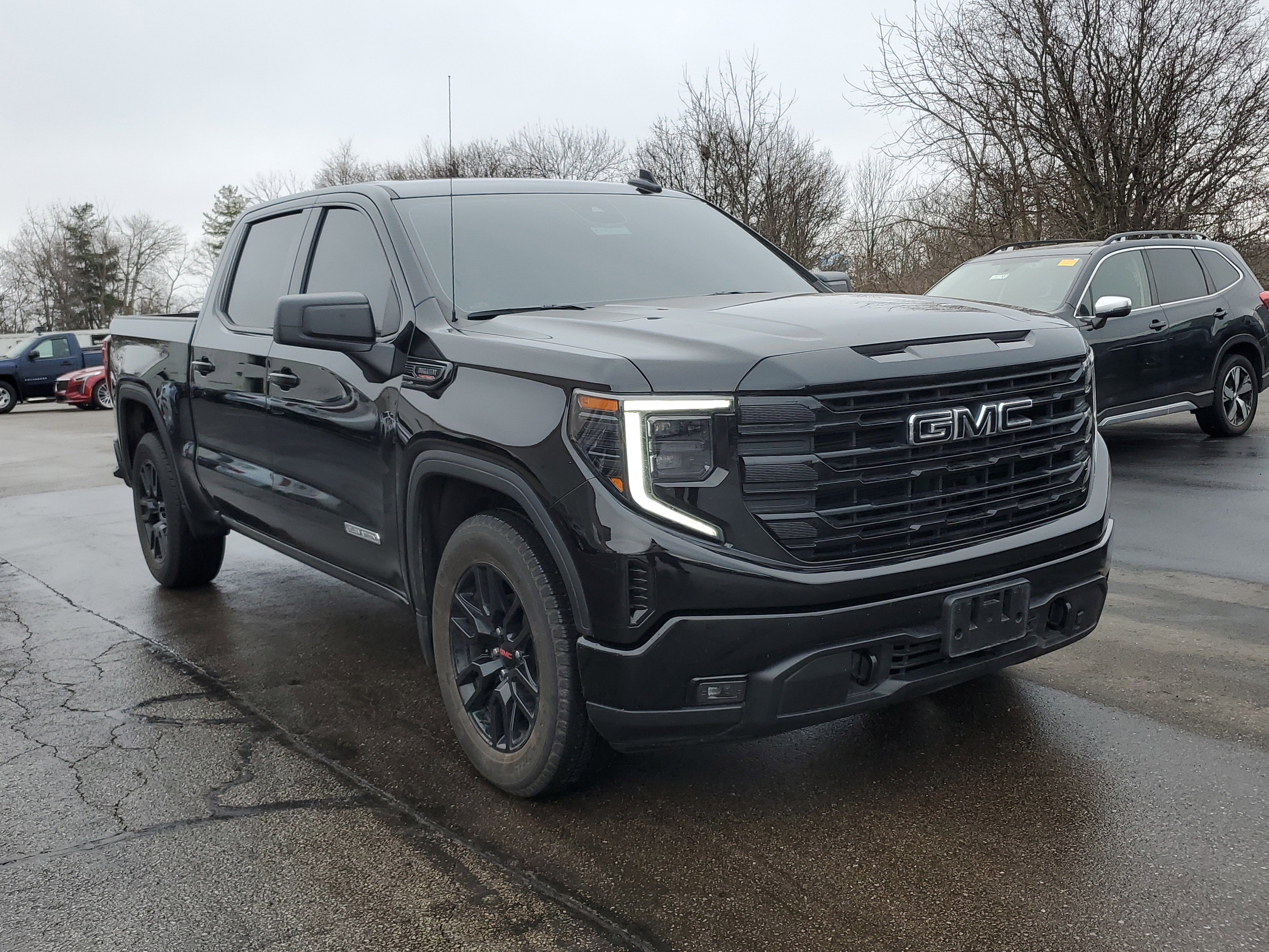 Used 2025 GMC Sierra 1500 Elevation image 4