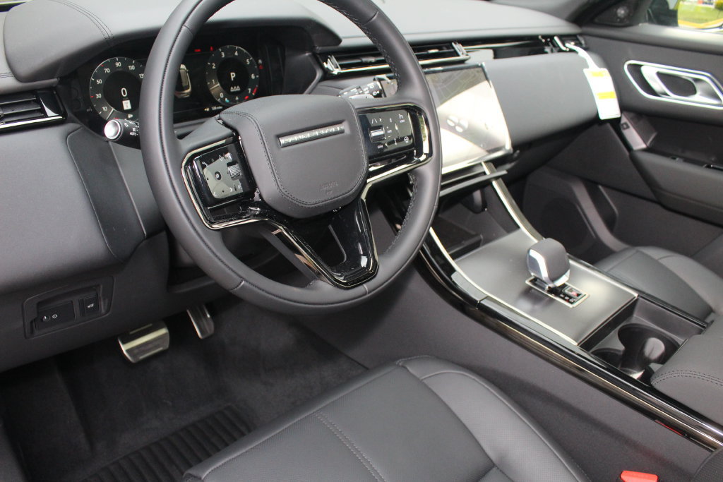 New 2026 Land Rover Range Rover Velar Dynamic SE AWD/4WD image 14