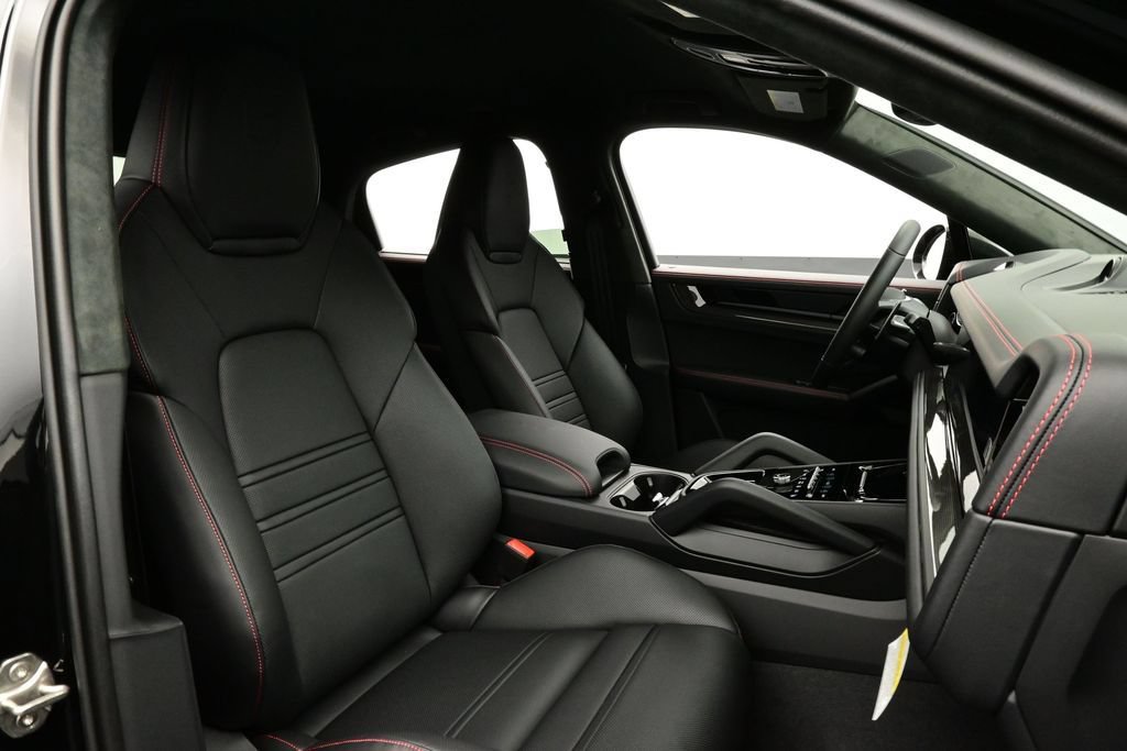 New 2026 Porsche Cayenne Turbo GT AWD/4WD image 18