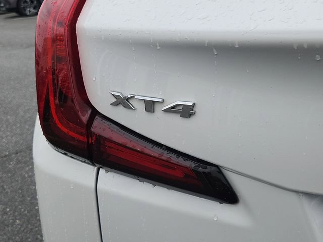 Used 2023 Cadillac XT4 Luxury w/ Cold Weather Package FWD image 30
