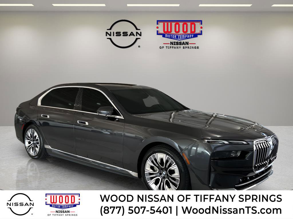 Used 2023 BMW i7 xDrive60 image 1