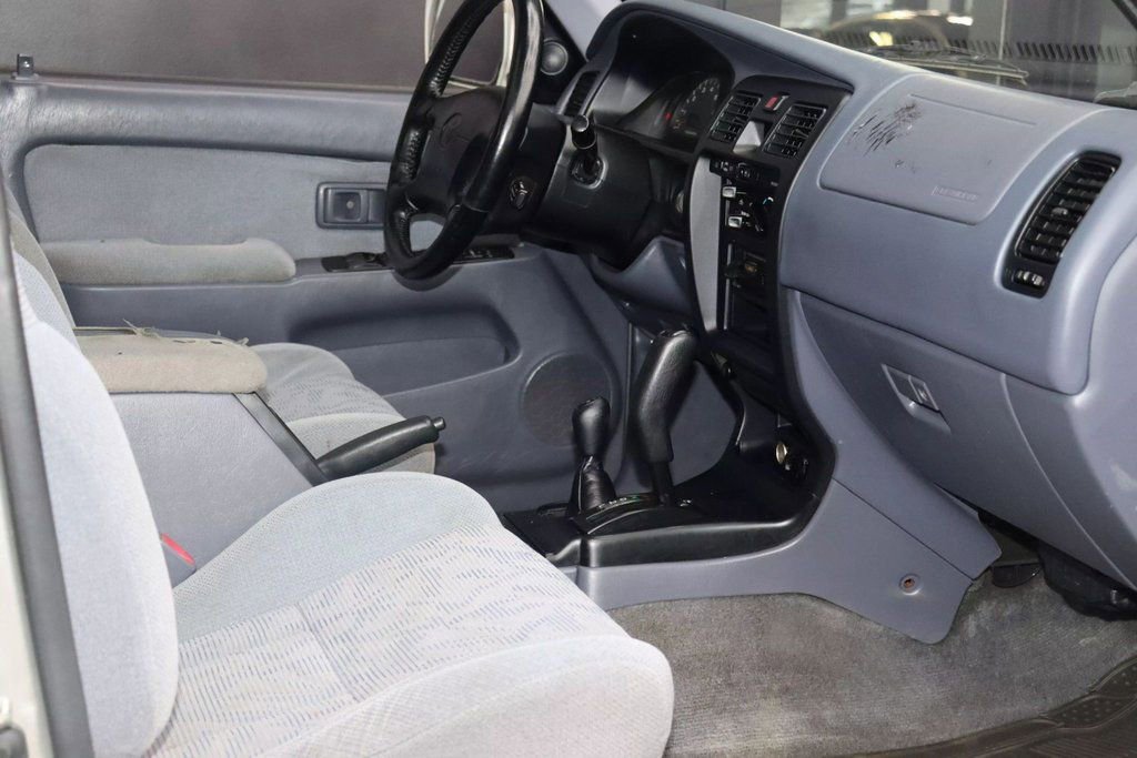 Used 1999 Toyota 4Runner SR5 image 24