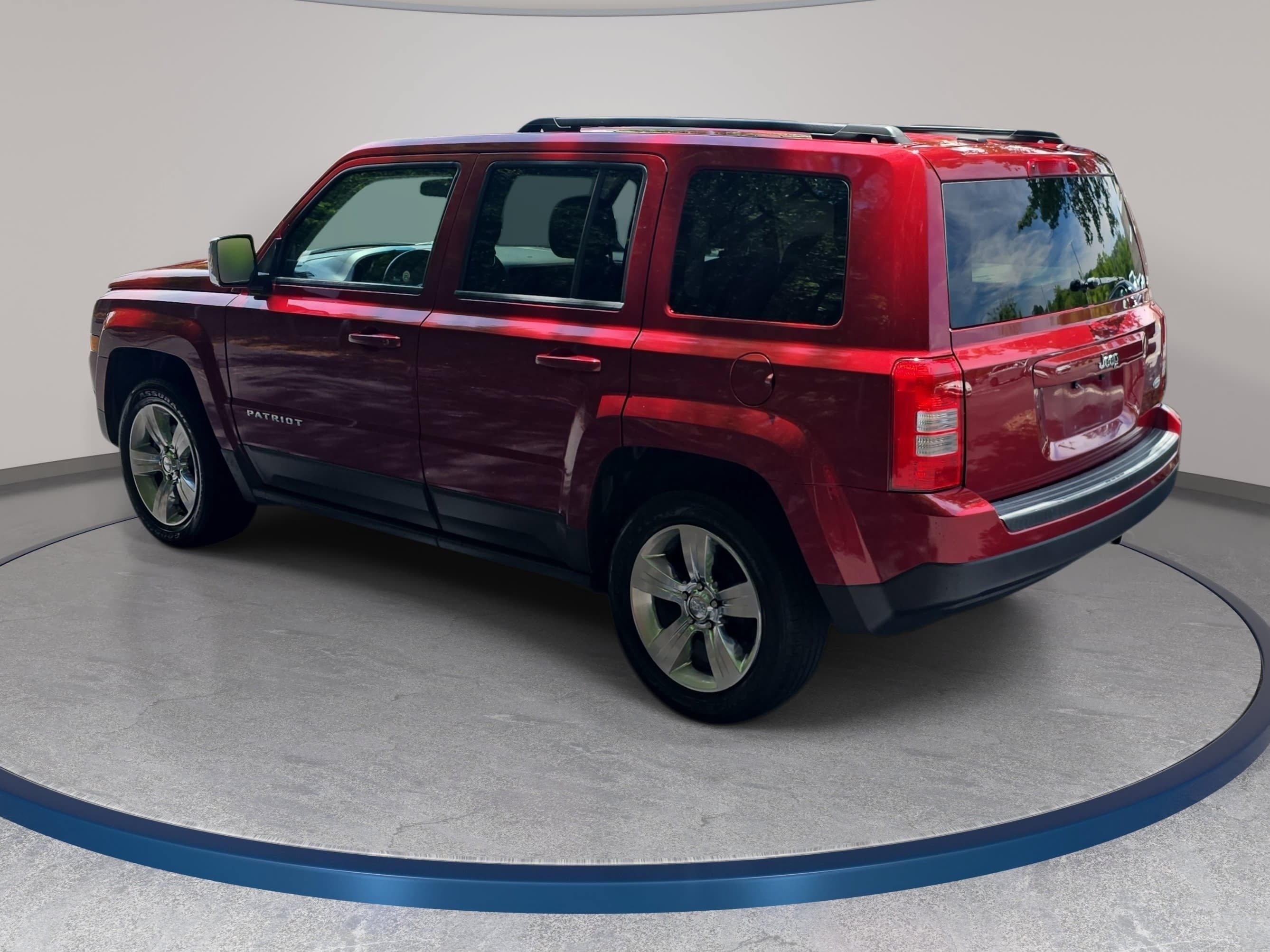 Used 2015 Jeep Patriot Latitude FWD image 7