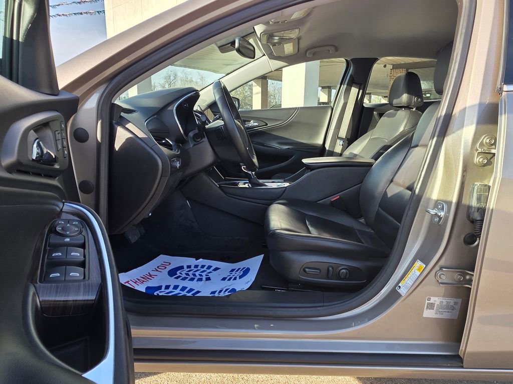 Used 2024 Chevrolet Malibu LT image 11