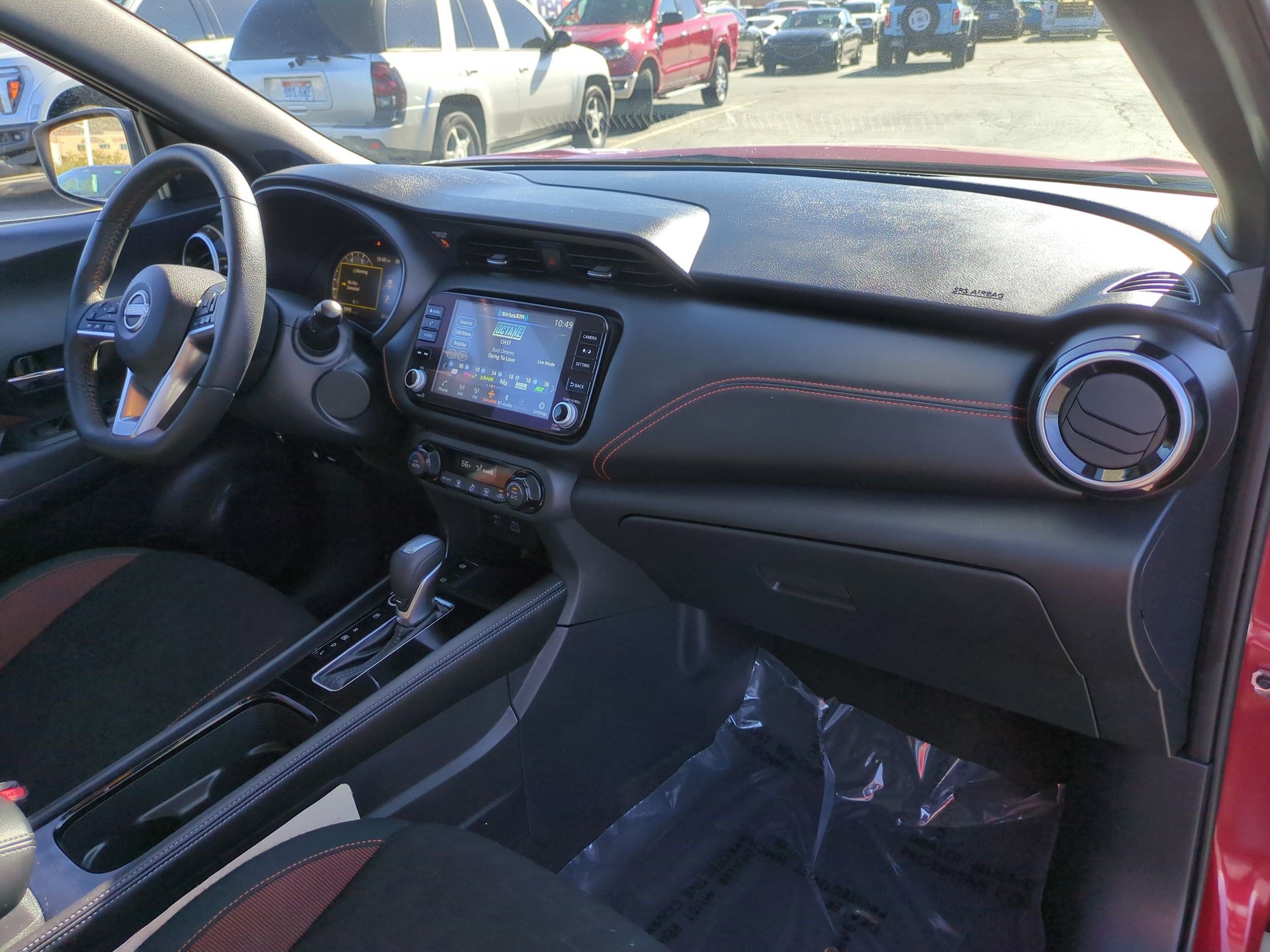 Used 2024 Nissan Kicks SR w/ Interior Electronics Package image 31
