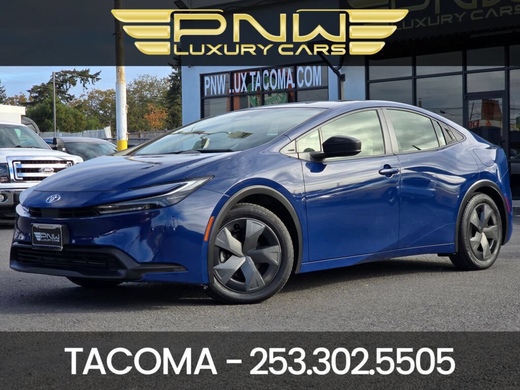 Used 2023 Toyota Prius LE