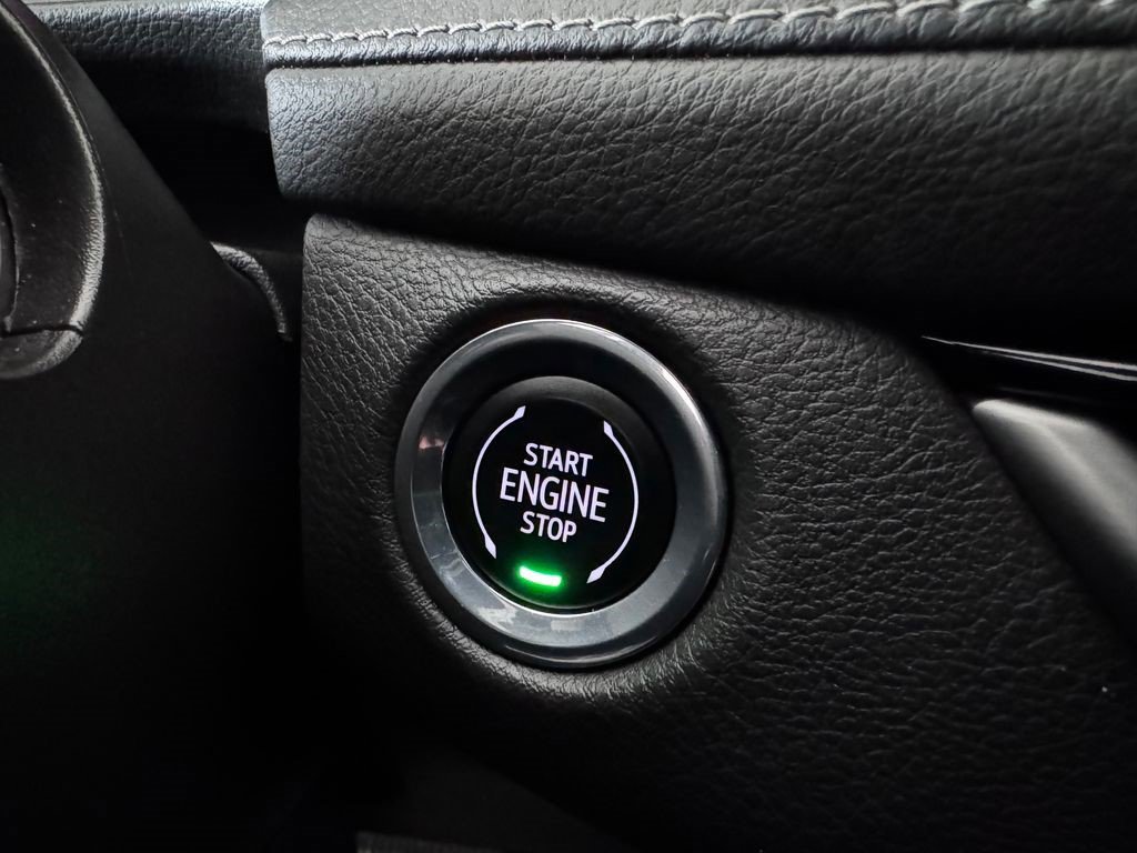 Certified 2024 Cadillac XT4 Premium Luxury image 14