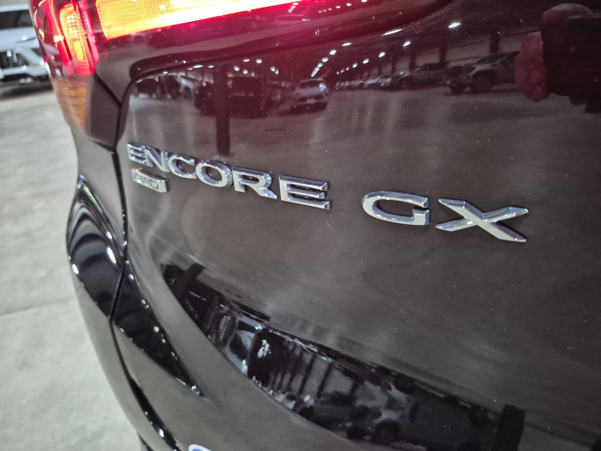 Used 2021 Buick Encore GX Select w/ Advanced Technology Package AWD/4WD image 31
