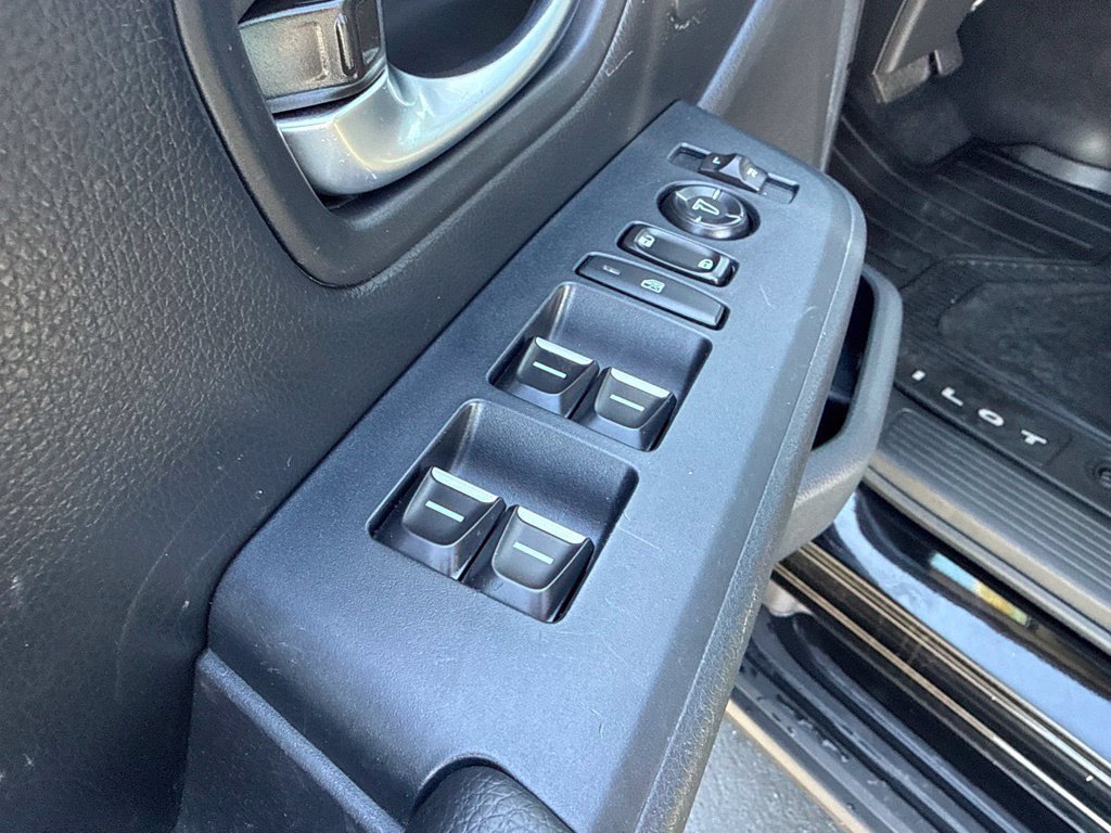 Used 2024 Honda Pilot Touring image 19
