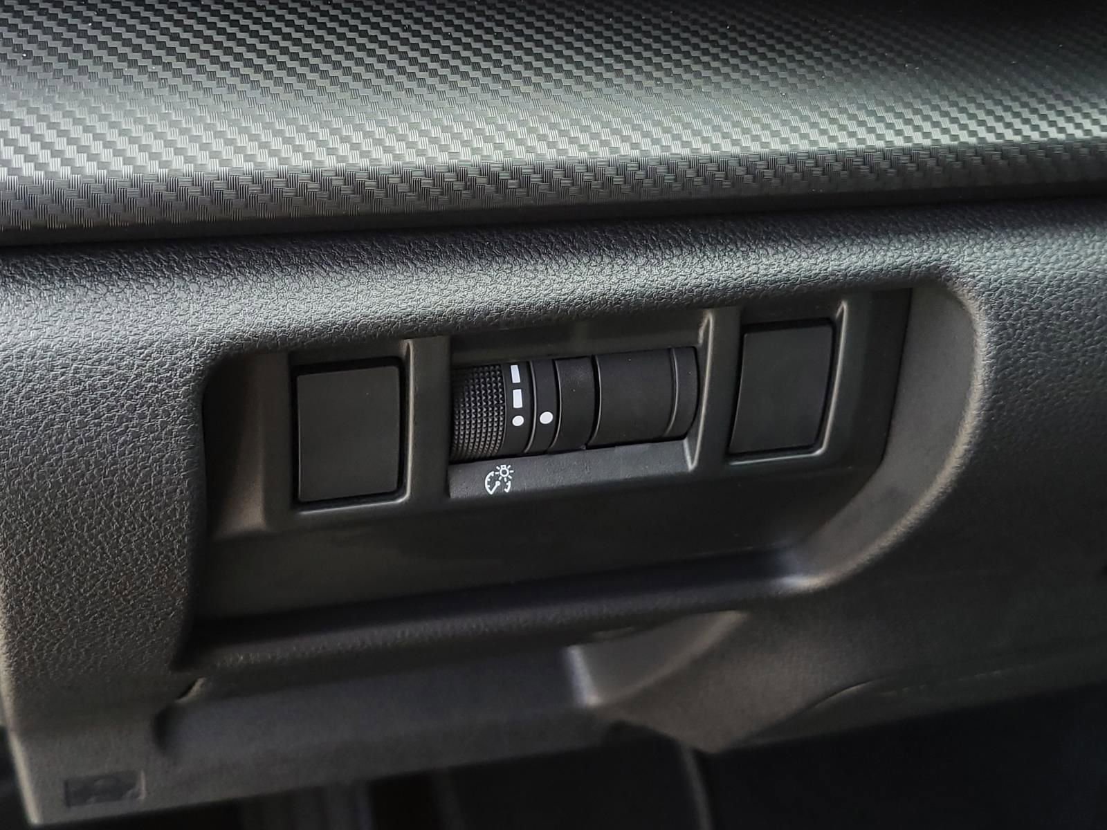 Certified 2025 Subaru Crosstrek 2.0i Premium image 20